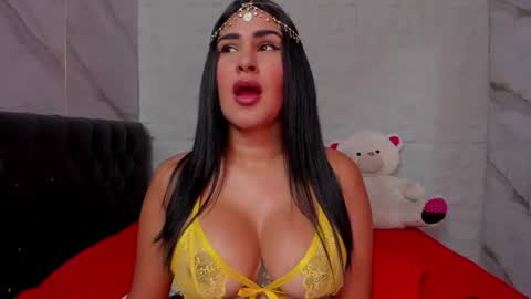 Snapshot of rosalia_04 chatting on 5, 5, 2026 ROSALIA insta rosalia 10hoot online show from 5, 5, 2026