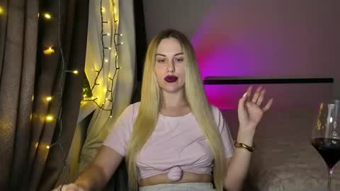 Rosali online show from 4, 11, 2025