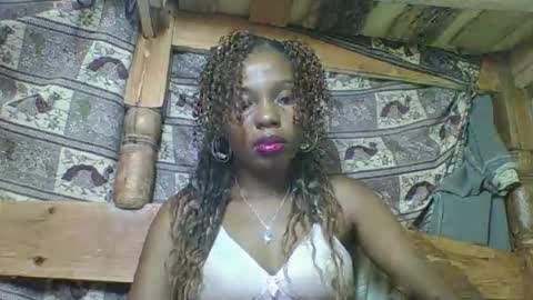 Snapshot of rosalinda933 chatting on 18, 4, 2026 Rosalinda online show from 18, 4, 2026