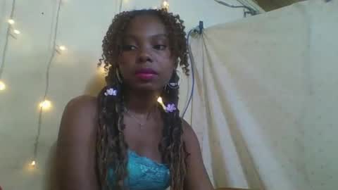 Snapshot of rosalinda933 chatting on 21, 4, 2026 Rosalinda online show from 21, 4, 2026