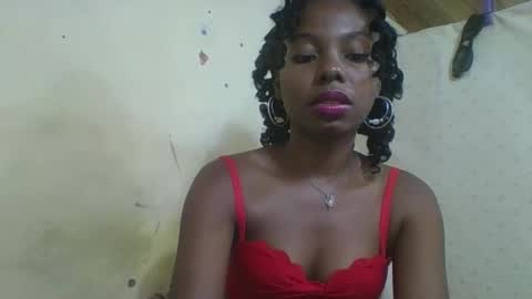 Snapshot of rosalinda933 chatting on 24, 4, 2026 Rosalinda online show from 24, 4, 2026