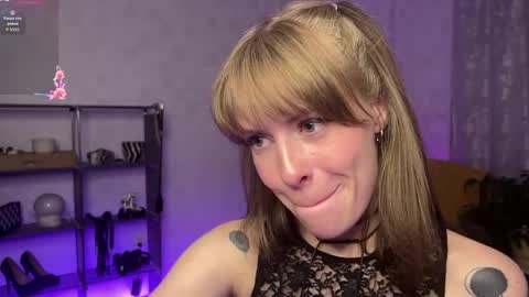 Snapshot of rosamoore chatting on 16, 5, 2026 RoosaMoore online show from 16, 5, 2026