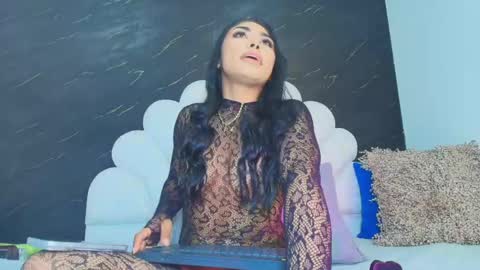rosana_gomez online show from 25, 5, 2026