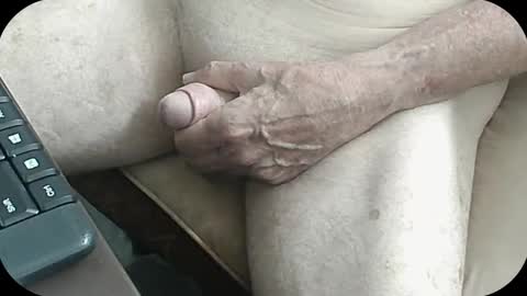 Snapshot of rosco26 chatting on 15, 12, 2024 Rosco online show from 15, 12, 2024