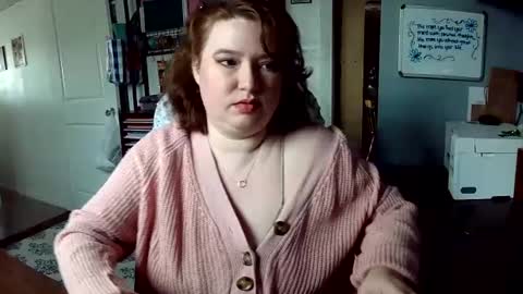 Snapshot of rose211994 chatting on 16, 12, 2024 Rose online show from 16, 12, 2024