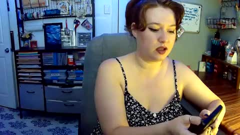 Snapshot of rose211994 chatting on 15, 9, 2025 Rose online show from 15, 9, 2025