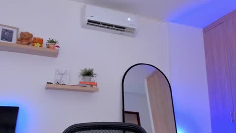 Snapshot of rose__saenz chatting on 24, 2, 2025 Rose Saenz online show from 24, 2, 2025