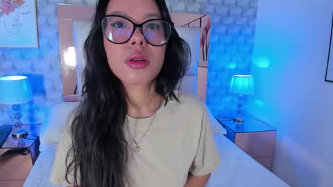 Snapshot of rose_allure chatting on 20, 2, 2026 Rose allure online show from 20, 2, 2026