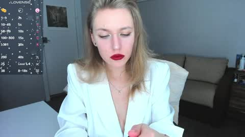 Rose but u can call me princess online show from 11, 5, 2026