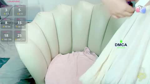 Snapshot of rose_rosemary chatting on 7, 7, 2026 Rose online show from 7, 7, 2026