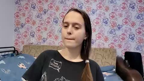 Snapshot of roseannehensle chatting on 27, 11, 2025 Sophie online show from 27, 11, 2025