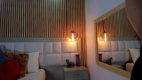 roseaurora online show from 14, 1, 2026