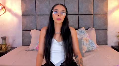 roseaurora online show from 5, 6, 2026