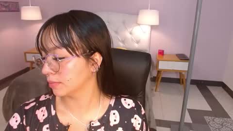 Snapshot of rosee20_ chatting on 16, 10, 2025 sofia online show from 16, 10, 2025