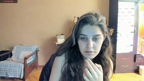 Snapshot of roselina_ chatting on 25, 5, 2026 Rose online show from 25, 5, 2026