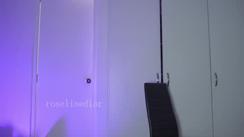 Snapshot of roselinedior chatting on 11, 2, 2026 Lyla OF roselinedior online show from 11, 2, 2026