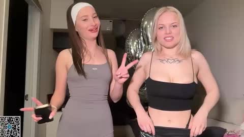 Sophie and Sarah online show from 16, 3, 2026