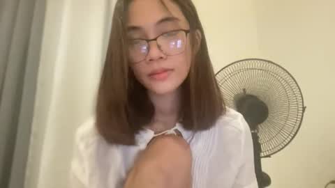 Snapshot of rosemae07 chatting on 6, 6, 2026 rosemae07 online show from 6, 6, 2026