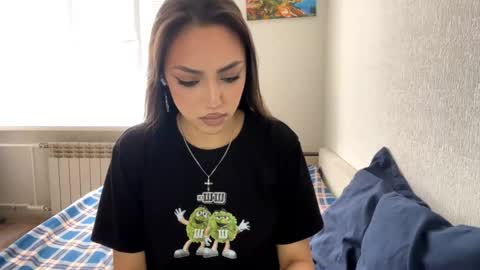 Mimi online show from 15, 10, 2025