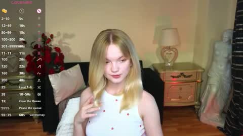Snapshot of roses_kate chatting on 23, 9, 2025 Sweety Kate online show from 23, 9, 2025