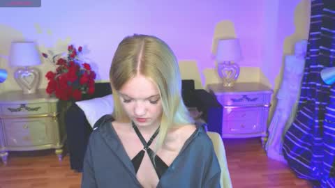 Snapshot of roses_kate chatting on 2, 10, 2025 Sweety Kate online show from 2, 10, 2025