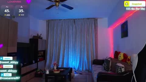Snapshot of rosesarered97 chatting on 7, 2, 2025 Abbygail online show from 7, 2, 2025