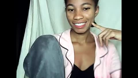 Snapshot of rosie6601 chatting on 19, 5, 2026 rosie6601 online show from 19, 5, 2026