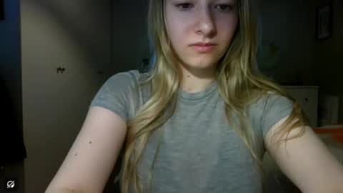 Snapshot of rosie_june chatting on 2, 6, 2026 Rosie online show from 2, 6, 2026