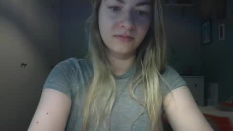 Snapshot of rosie_june chatting on 9, 6, 2026 Rosie online show from 9, 6, 2026