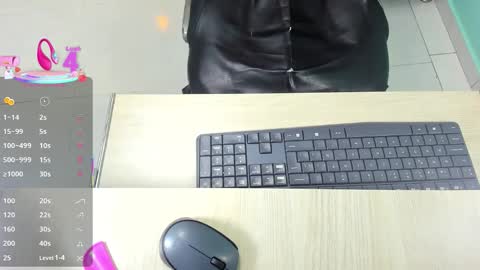 Snapshot of rosie_moss chatting on 21, 11, 2025 ROSSI online show from 21, 11, 2025