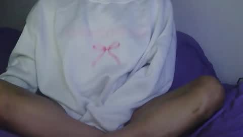 Snapshot of rosiefawn chatting on 4, 12, 2025 Rosie Fawn online show from 4, 12, 2025