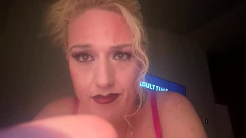 Snapshot of rosieleebrown chatting on 10, 4, 2026 rosieleebrown online show from 10, 4, 2026