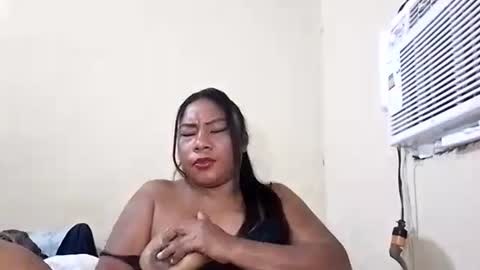 rosmerynavarro online show from 11, 3, 2025