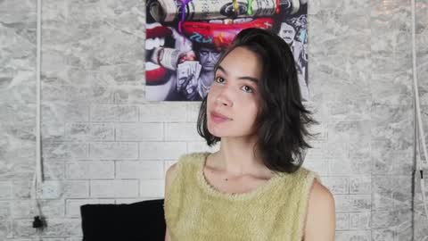 Snapshot of ross_b1 chatting on 27, 1, 2025 ROSS - online show from 27, 1, 2025
