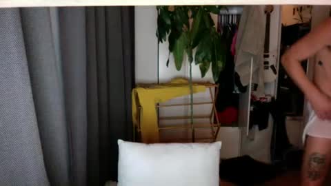 RossCollab online show from 17, 11, 2025