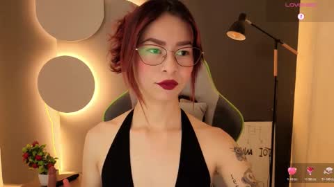 Snapshot of rosse_98_ chatting on 13, 3, 2026 Miss Rosse online show from 13, 3, 2026