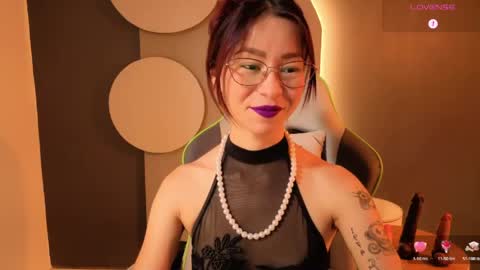 Snapshot of rosse_98_ chatting on 14, 5, 2026 Miss Rosse online show from 14, 5, 2026