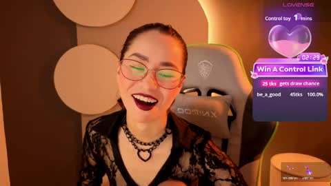 Snapshot of rosse_98_ chatting on 26, 5, 2026 Miss Rosse online show from 26, 5, 2026