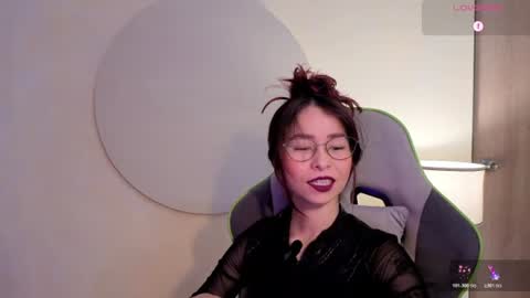 Snapshot of rosse_98_ chatting on 29, 6, 2026 Miss Rosse online show from 29, 6, 2026