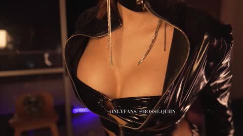 Snapshot of rosseyquiin chatting on 18, 3, 2026 Rossey online show from 18, 3, 2026