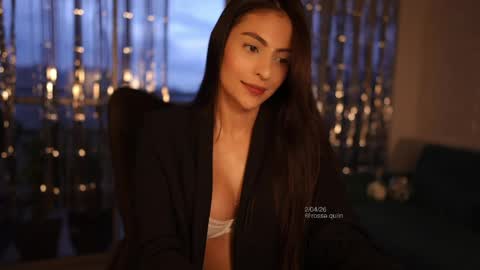 Snapshot of rosseyquiin chatting on 2, 4, 2026 Rossey online show from 2, 4, 2026