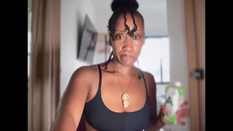 Rosy Coco online show from 19, 2, 2025