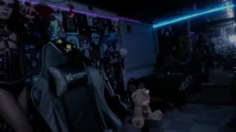 Snapshot of rotten_dreams chatting on 12, 2, 2025 rot online show from 12, 2, 2025