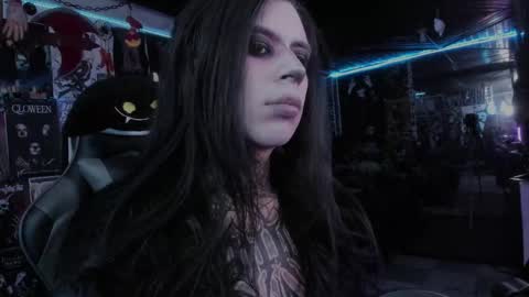 Snapshot of rotten_dreams chatting on 8, 9, 2025 rot online show from 8, 9, 2025