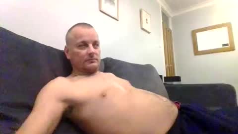 Snapshot of rotunda1874 chatting on 14, 11, 2025 rotunda1874 online show from 14, 11, 2025