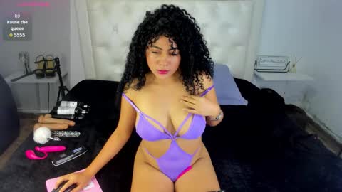 Snapshot of rouse_sexy_hotxx77 chatting on 5, 10, 2025 rouse_sexy_hotxx77 online show from 5, 10, 2025