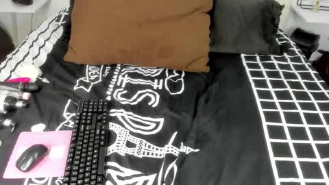 rouse_sexy_hotxx77 online show from 29, 11, 2025