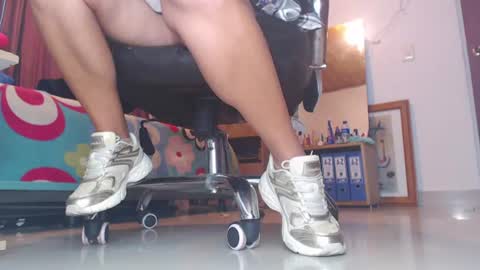 Snapshot of rousee_dawso chatting on 23, 6, 2026 Rouse online show from 23, 6, 2026