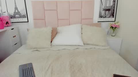 Snapshot of rousefox1 chatting on 10, 9, 2025 Valeria online show from 10, 9, 2025