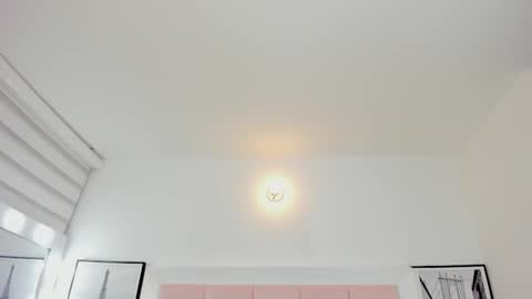 Snapshot of rousefox1 chatting on 7, 11, 2025 Valeria online show from 7, 11, 2025